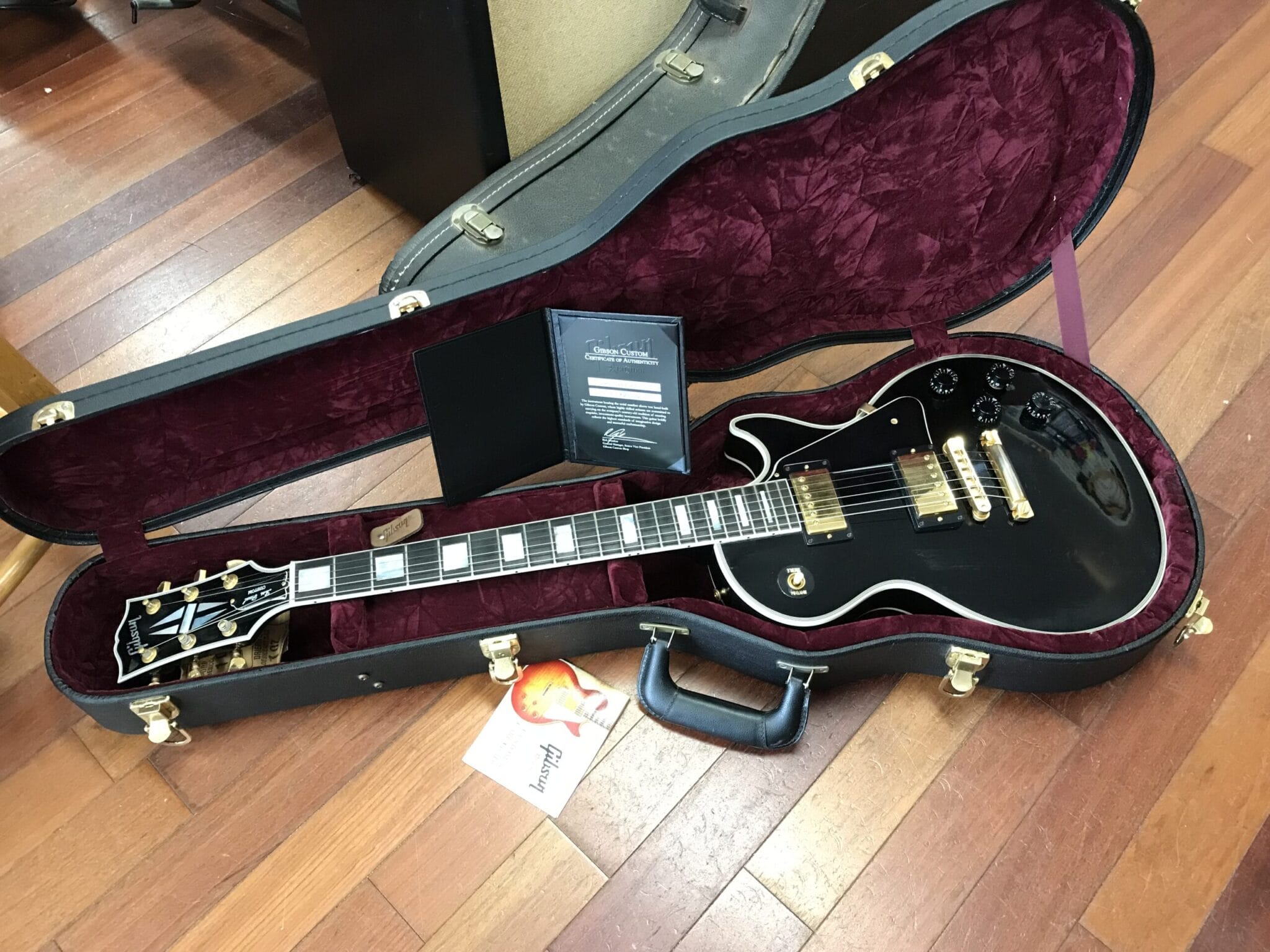 2009 Gibson Custom Shop Les Paul Custom – Jimmy's Vintage Music